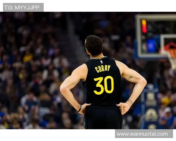 库里致命三分熄灭雄鹿反扑！勇士主场捍卫荣耀，字母哥空砍34+10