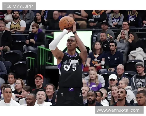 55分狂胜创纪录！鲍尔成最快800三分先生，爵士新星-60正负值